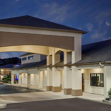 Days Inn & Suites By Wyndham Huntsville Buitenkant foto
